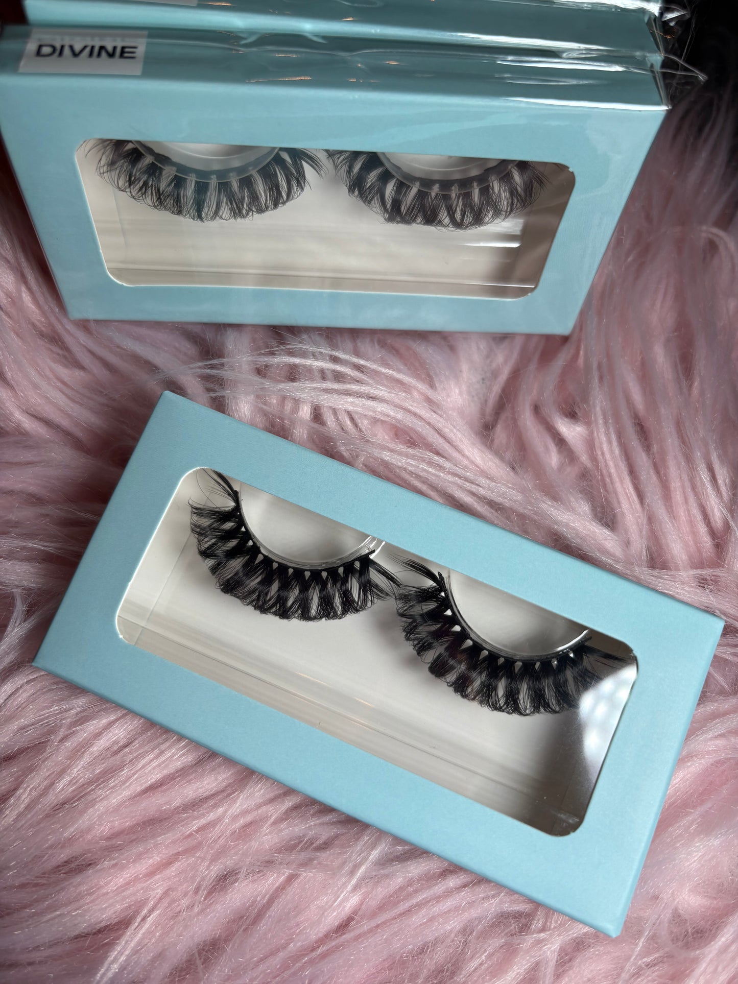 “Divine” Lashes